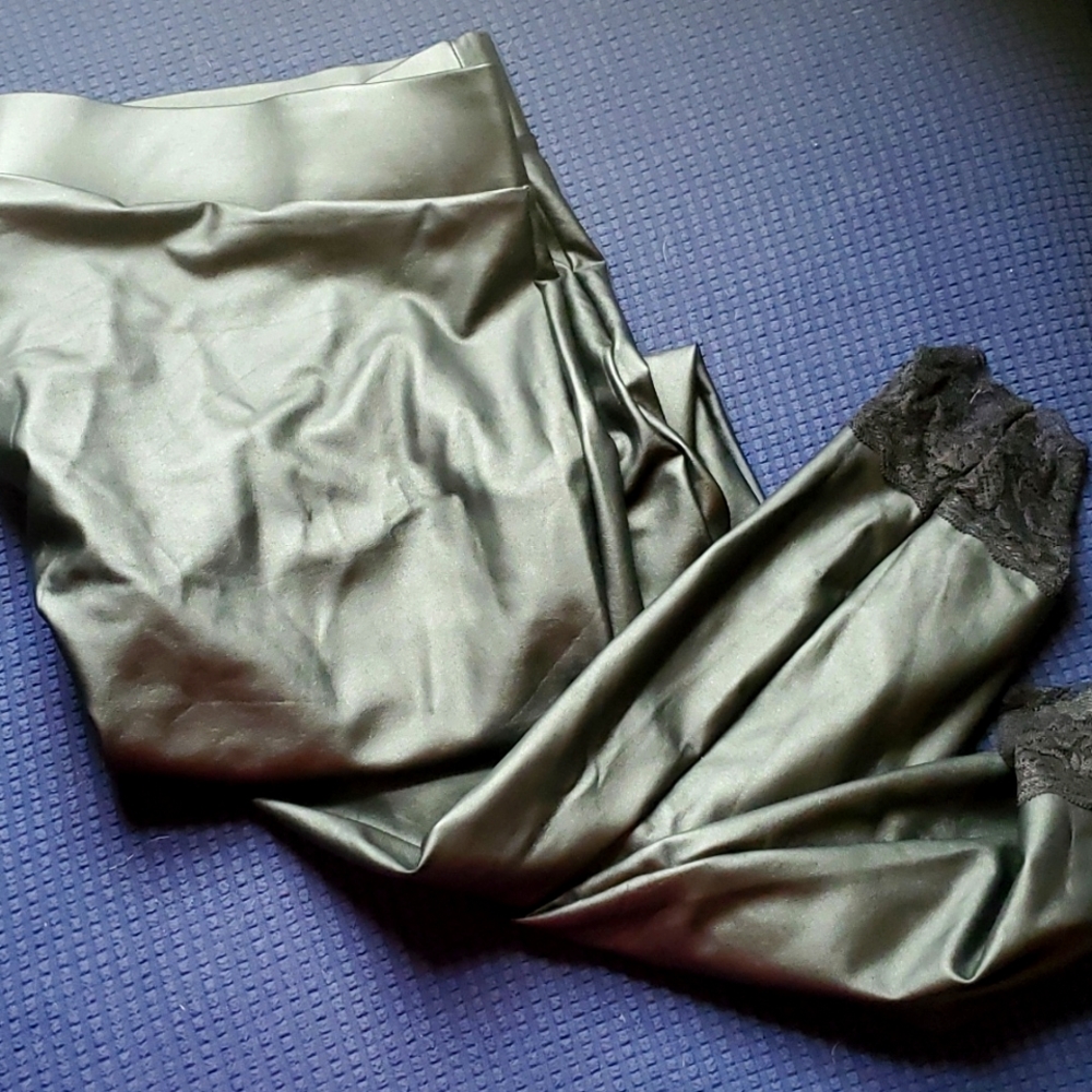 Vegan leather leggings with lace bottoms